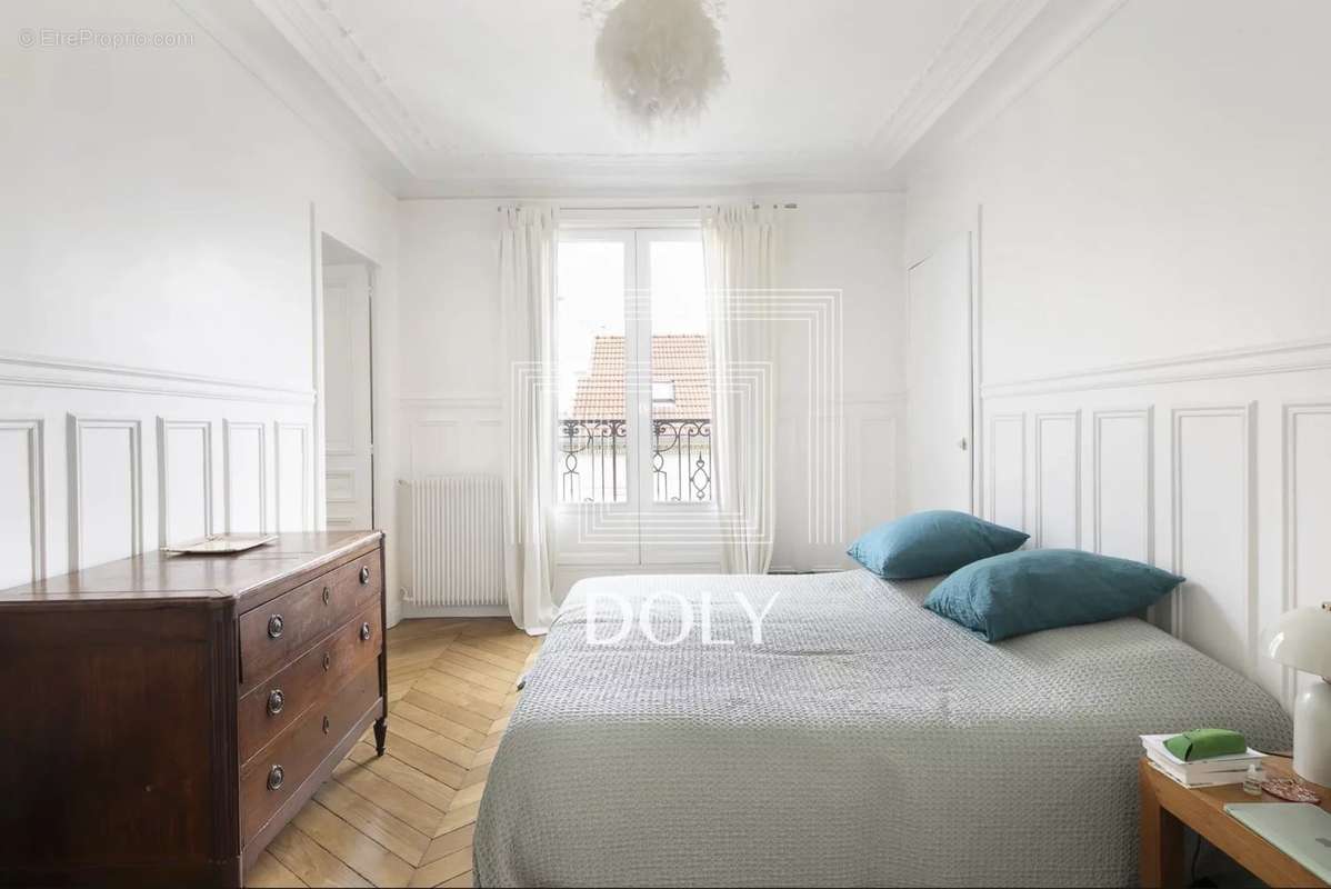 Appartement à PARIS-11E