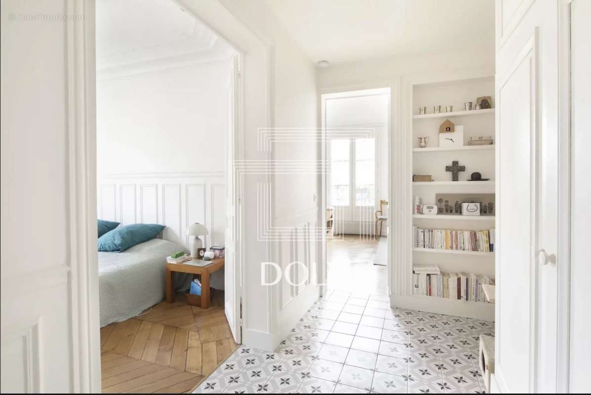 Appartement à PARIS-11E