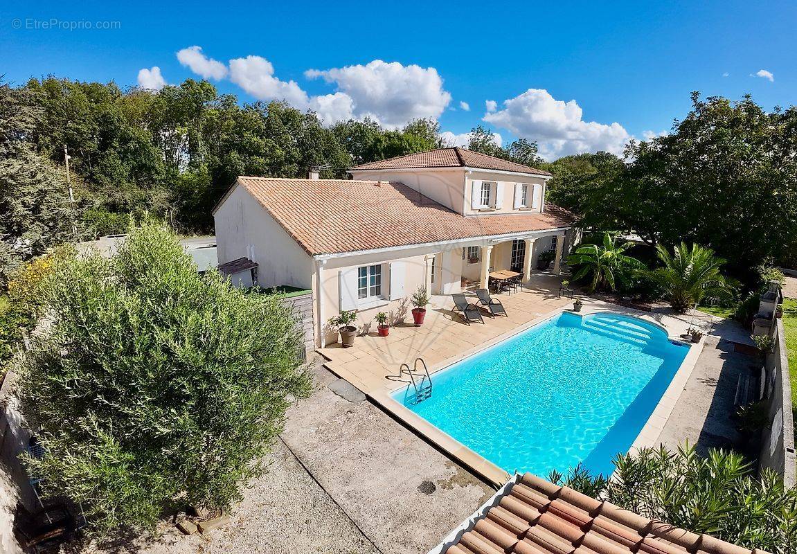 Maison à SAINT-SULPICE-DE-ROYAN