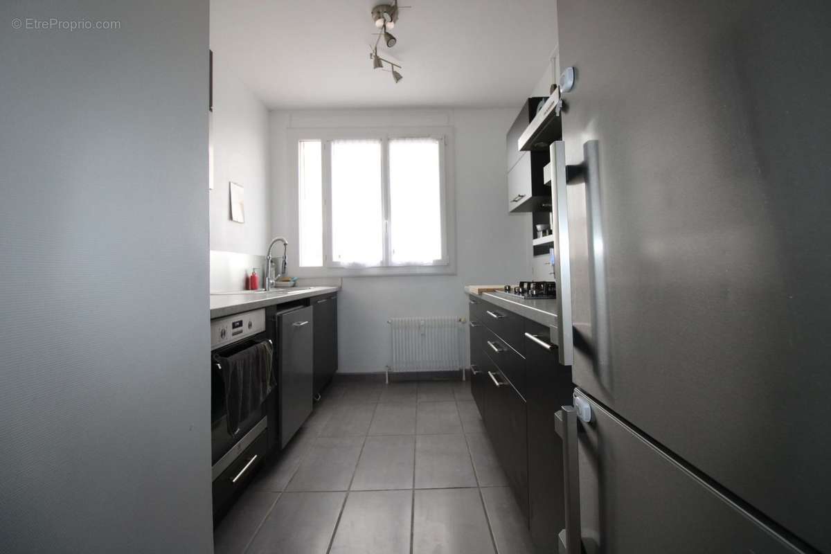 Cuisine - Appartement à VILLEURBANNE