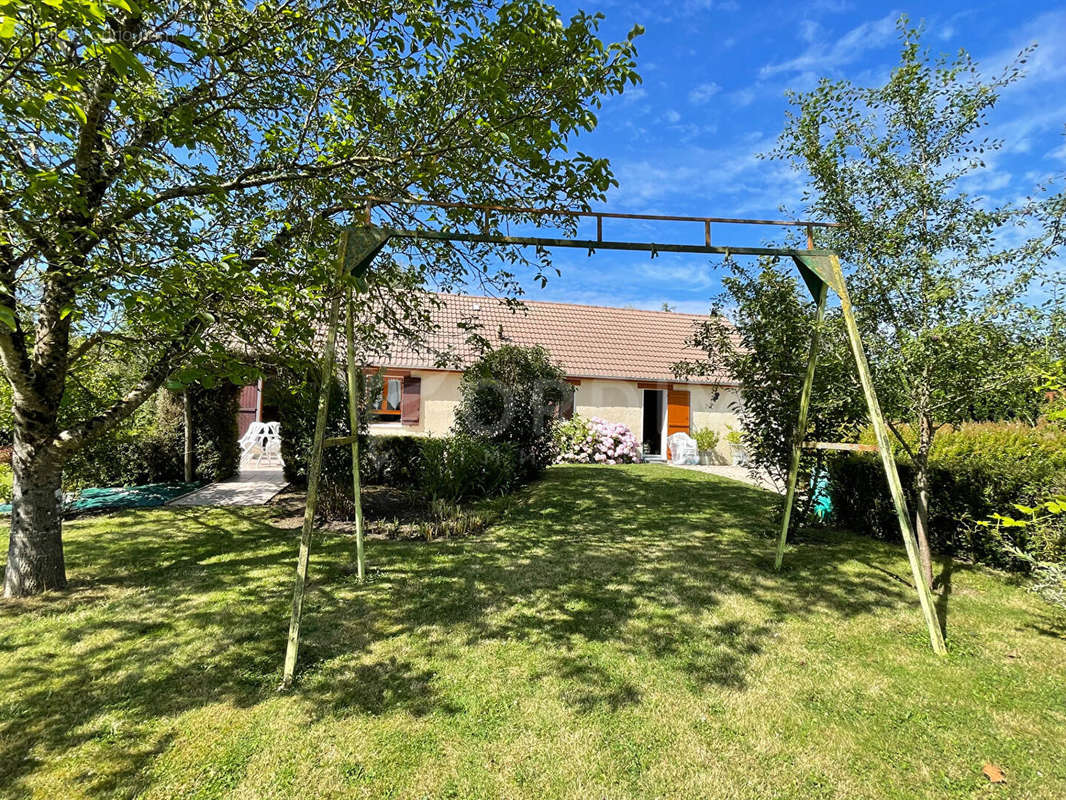 Maison à BONNY-SUR-LOIRE