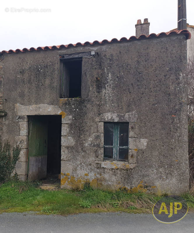 Maison à BAZOGES-EN-PAILLERS