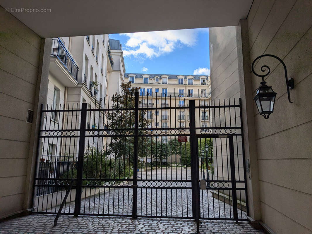 Appartement à PARIS-18E