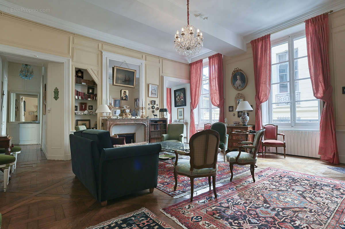 Appartement à VERSAILLES