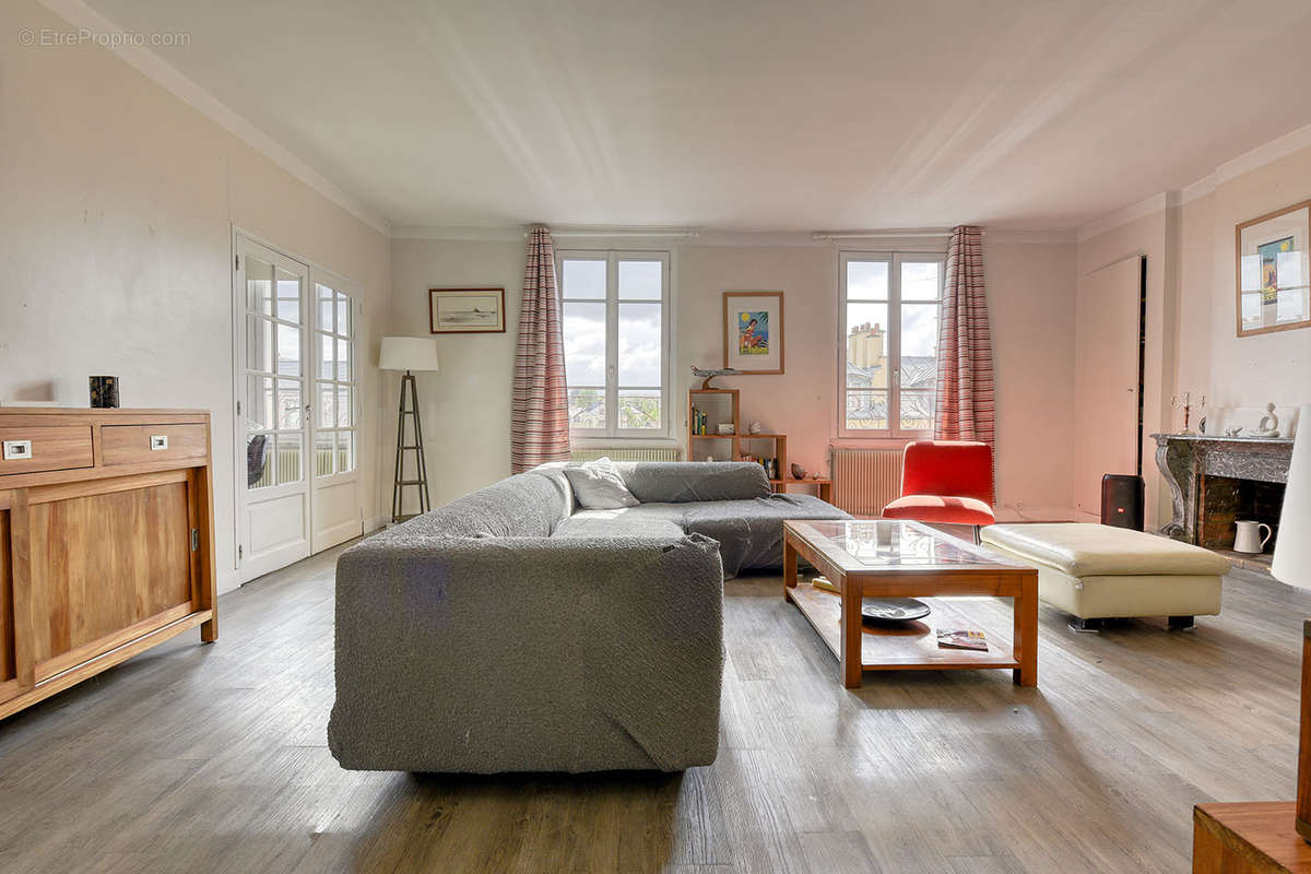 Appartement à VERSAILLES