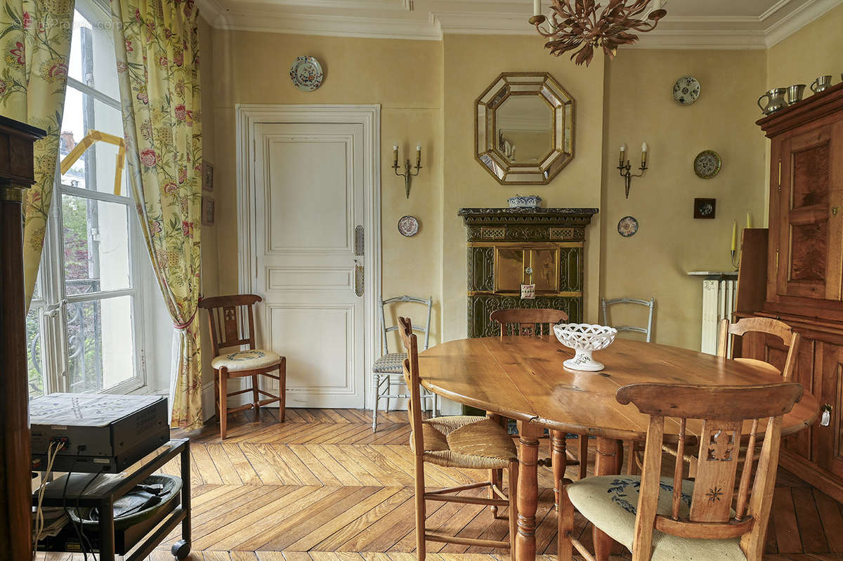 Appartement à VERSAILLES