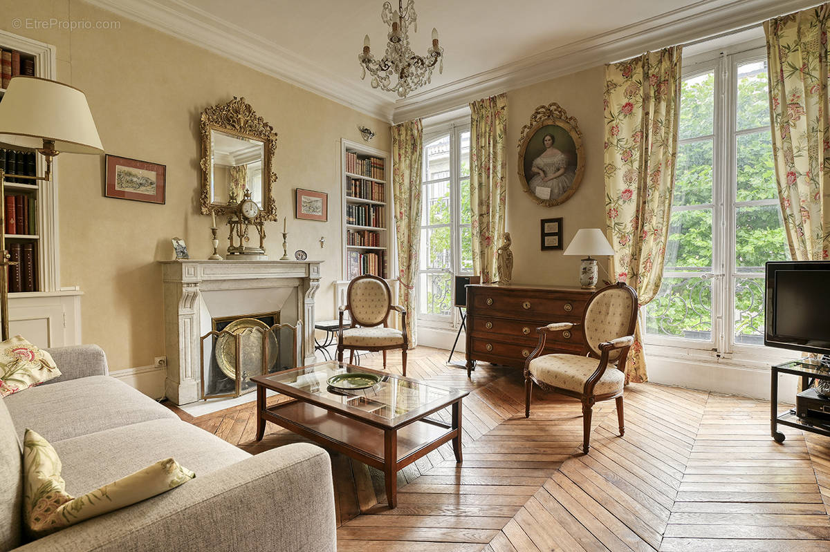 Appartement à VERSAILLES