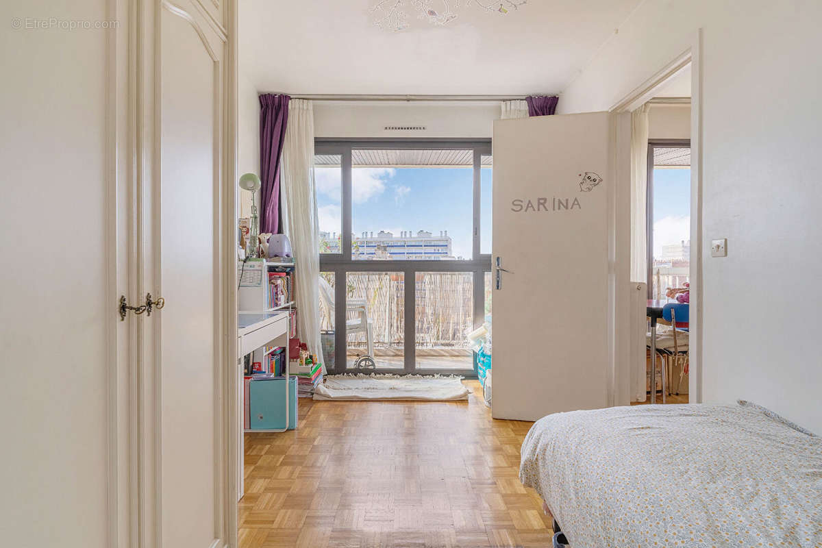 Appartement à PARIS-15E