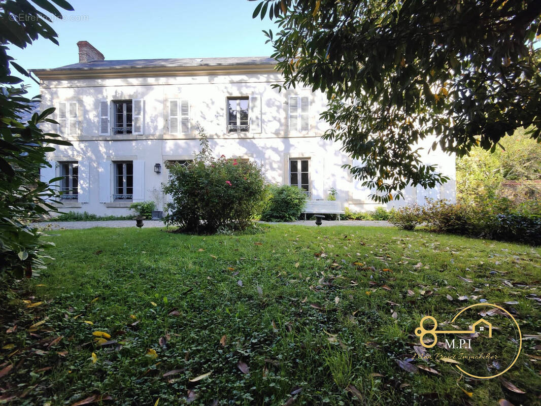 Maison à SAINT-LEGER-SUR-SARTHE