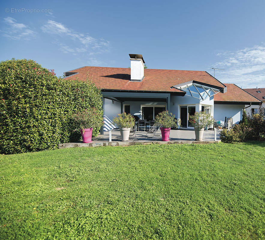 Maison à SAINT-PIERRE-EN-FAUCIGNY