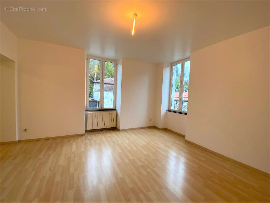 Appartement à LONS-LE-SAUNIER