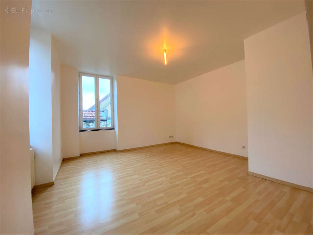 Appartement à LONS-LE-SAUNIER