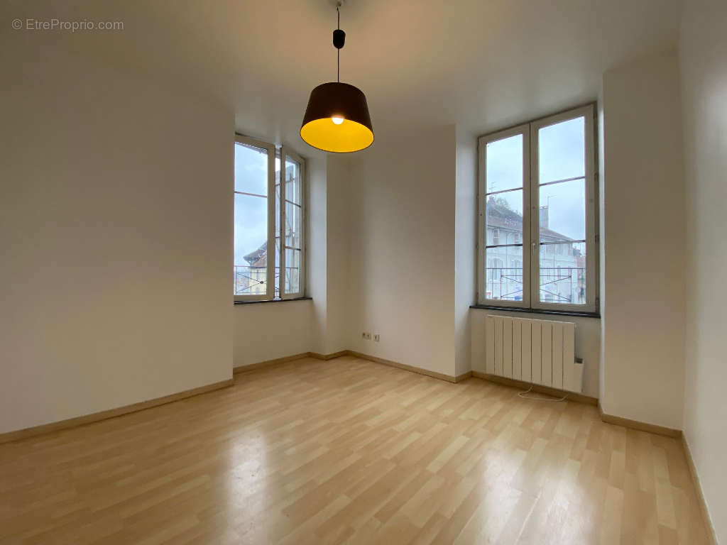 Appartement à LONS-LE-SAUNIER