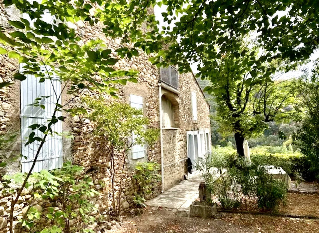 Maison à ROQUEBRUN