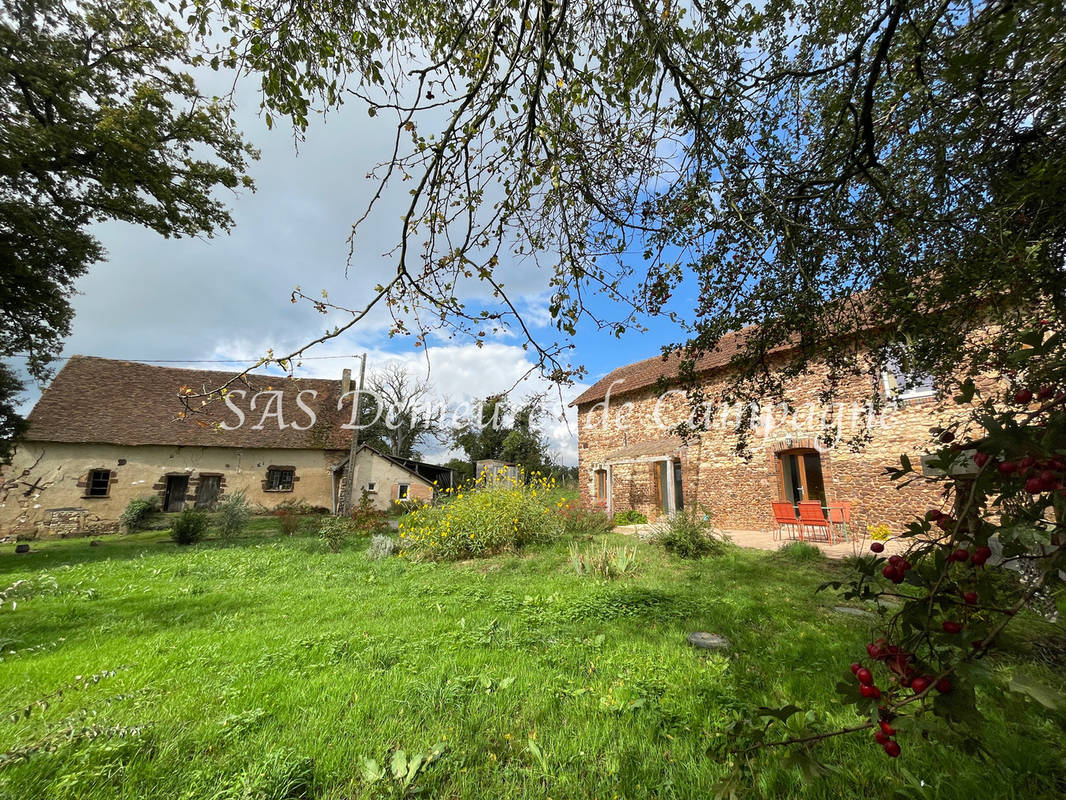 Maison à SENS-BEAUJEU