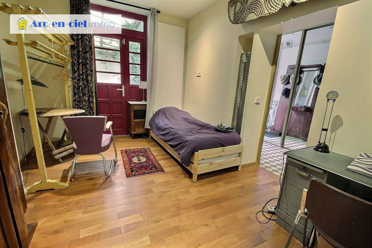 Appartement à PARIS-9E