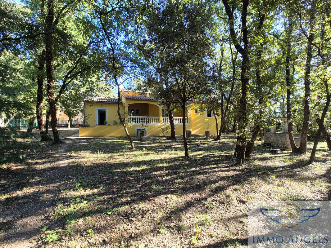 Maison à RIBAUTE-LES-TAVERNES