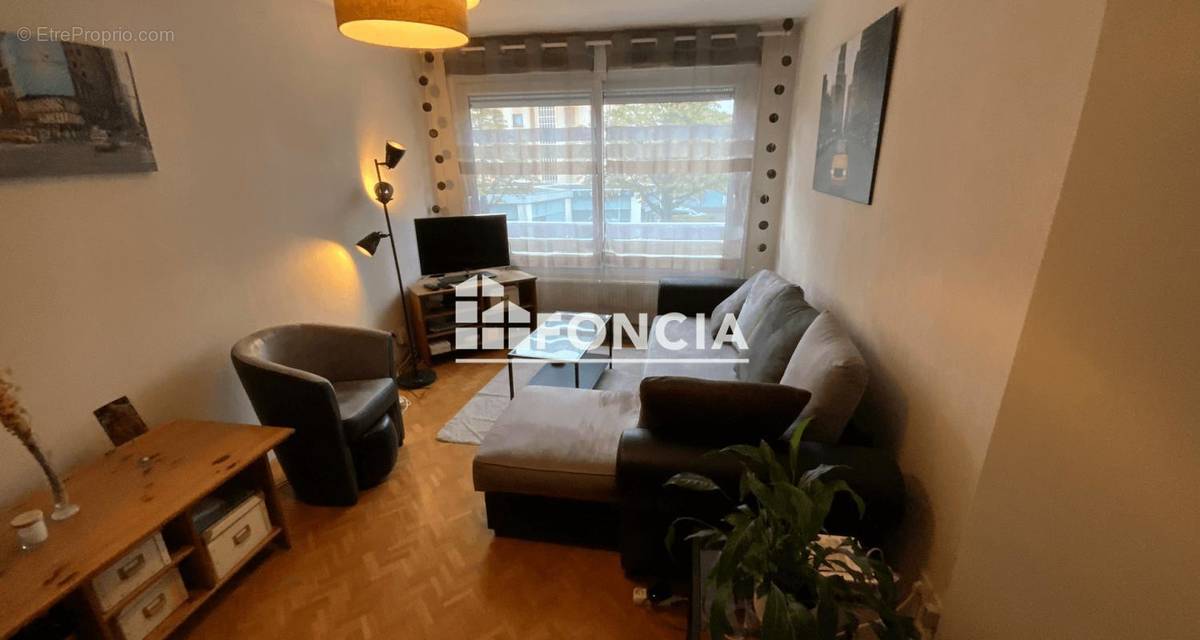 Appartement à FONTAINES-SUR-SAONE