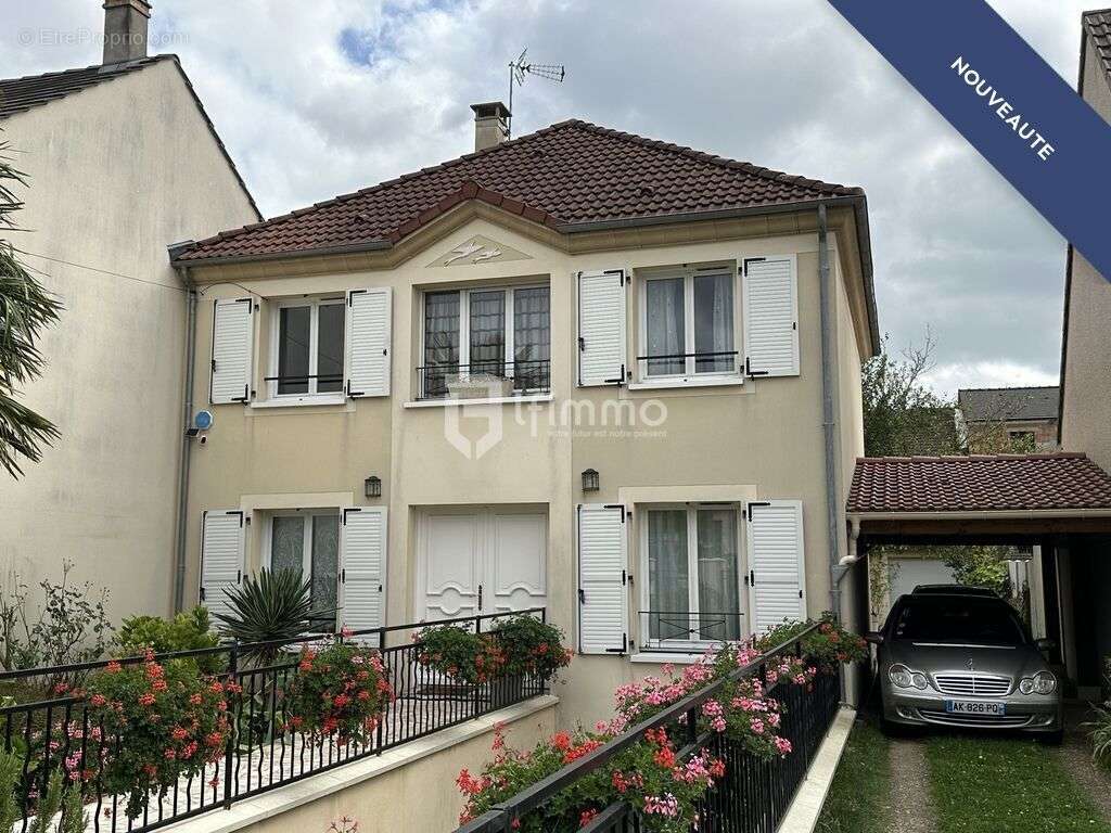 Maison à TREMBLAY-EN-FRANCE