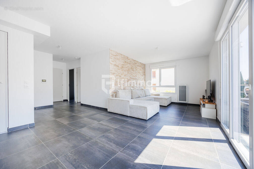 Appartement à MARSEILLE-11E