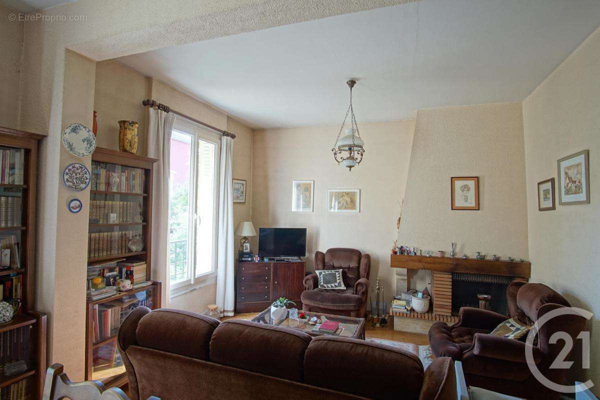 Appartement à CHOISY-LE-ROI