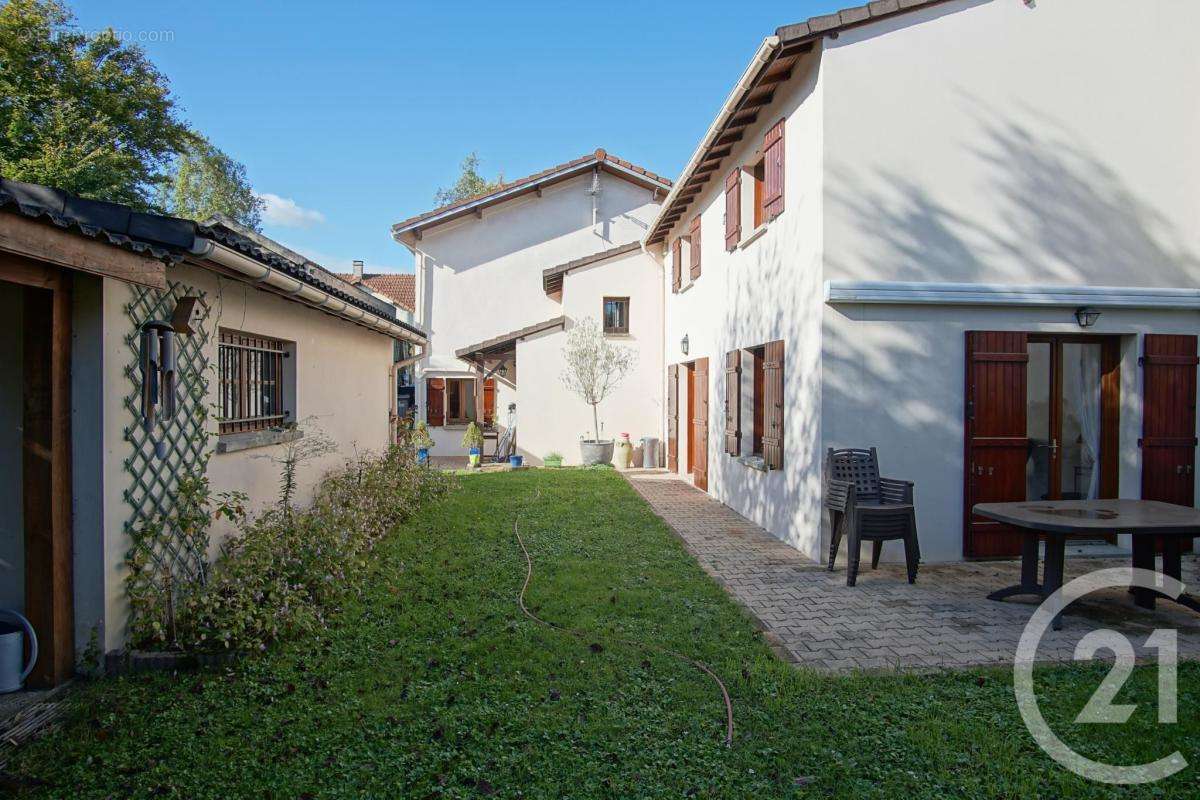 Maison à CHOISY-LE-ROI