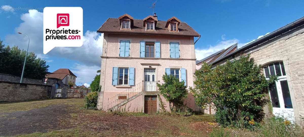 Maison à LUXEUIL-LES-BAINS