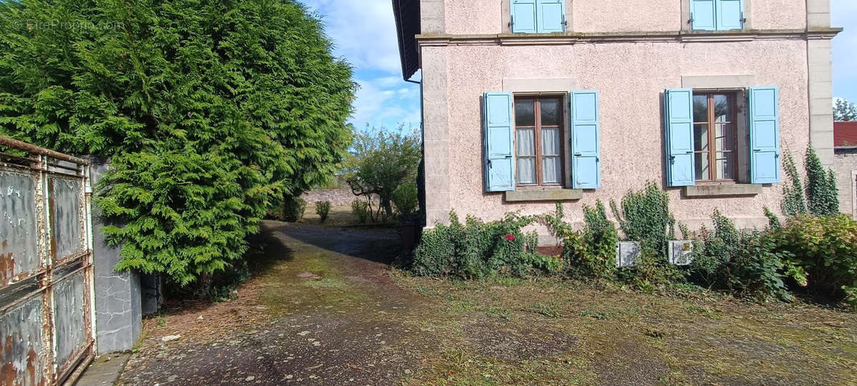 Maison à LUXEUIL-LES-BAINS