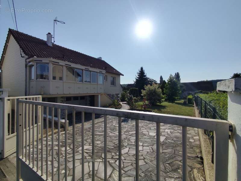 Maison à BESSE-SUR-BRAYE