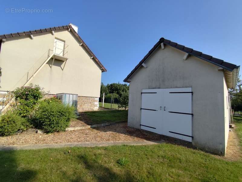 Maison à BESSE-SUR-BRAYE