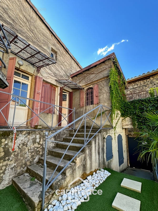 Appartement à SERRIERES