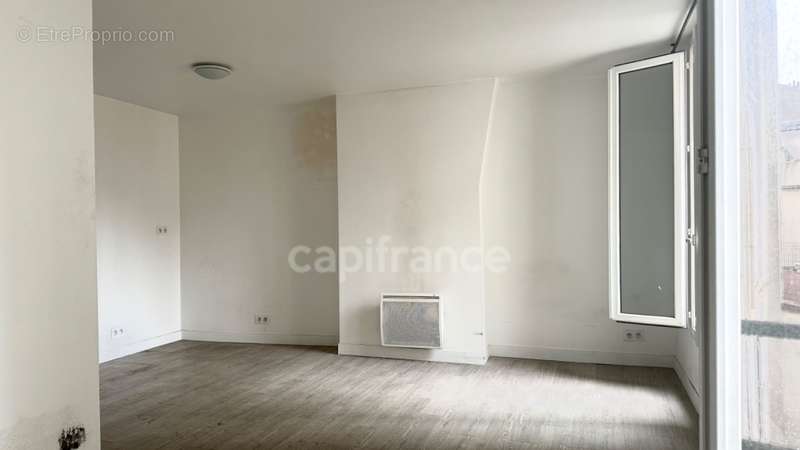 Appartement à PARIS-11E