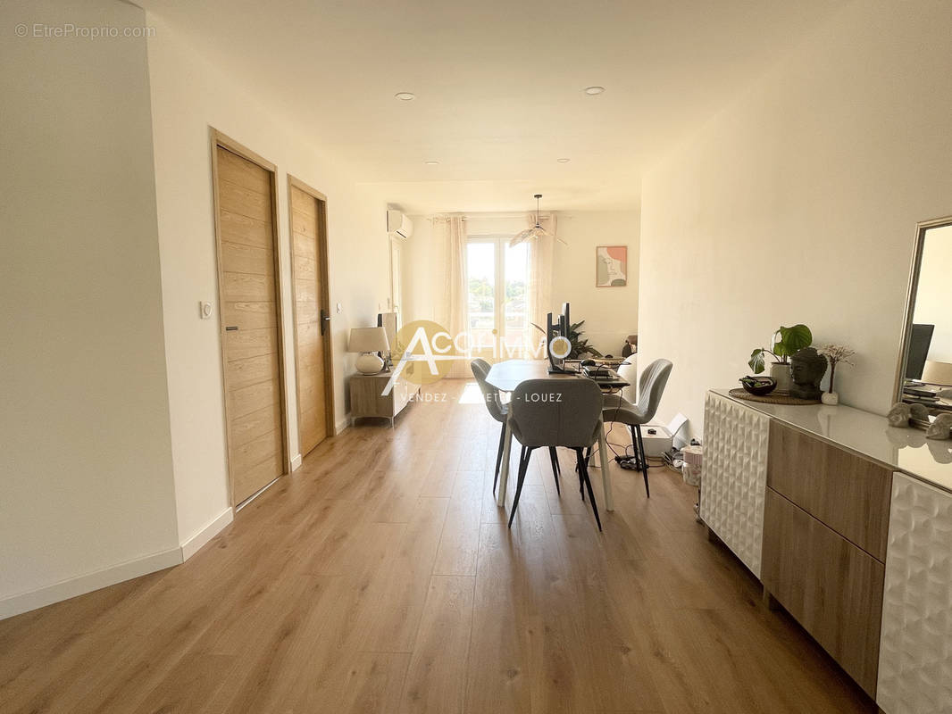 Appartement à SIX-FOURS-LES-PLAGES