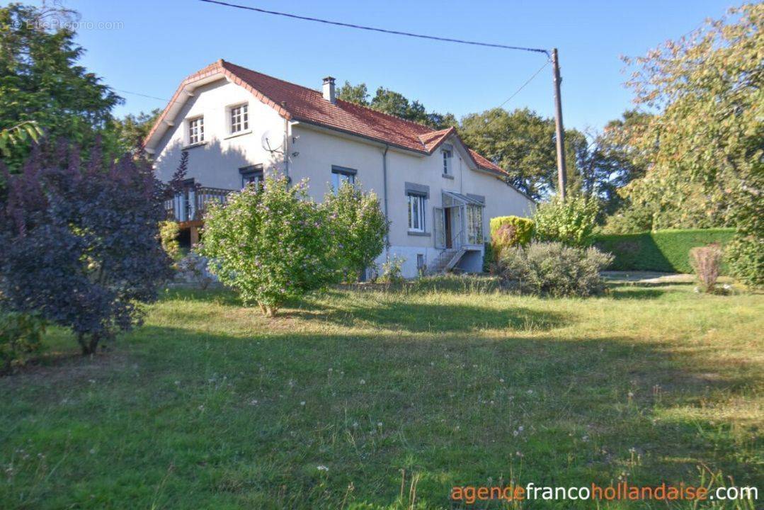 Maison à CHATEAUNEUF-LA-FORET