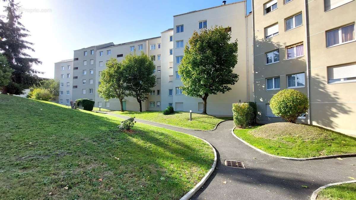 Appartement à LIVRY-GARGAN