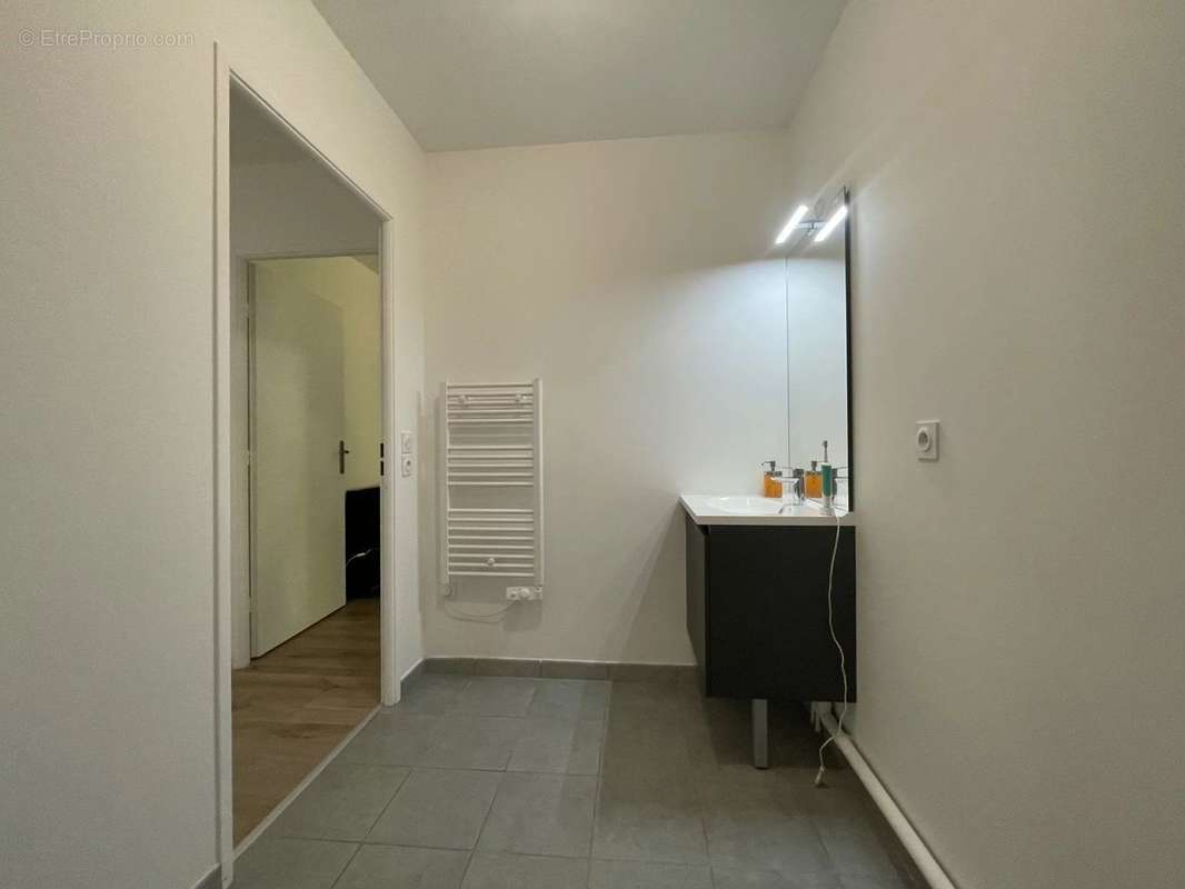 Appartement à LES PAVILLONS-SOUS-BOIS