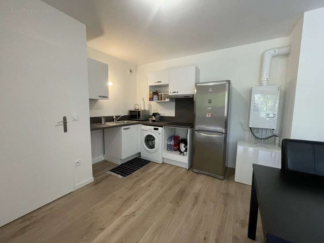 Appartement à LES PAVILLONS-SOUS-BOIS