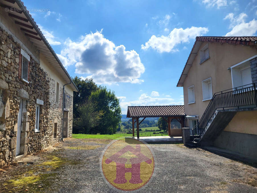 Maison à SAINT-AUVENT