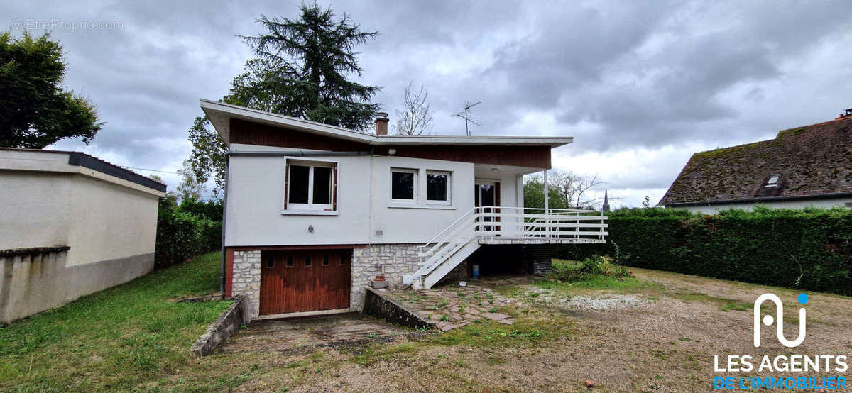 Maison à LA FERTE-SAINT-CYR