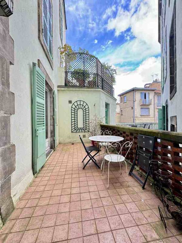 Appartement à CHAMALIERES