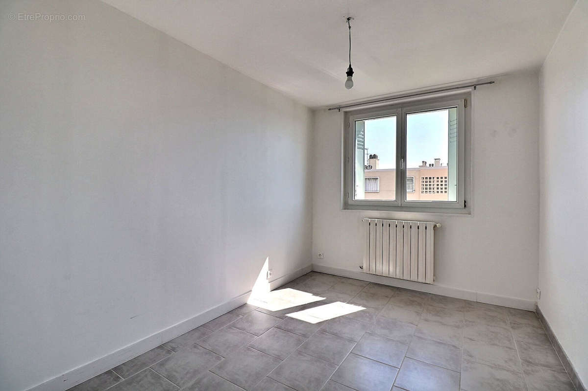 Appartement à MARSEILLE-12E