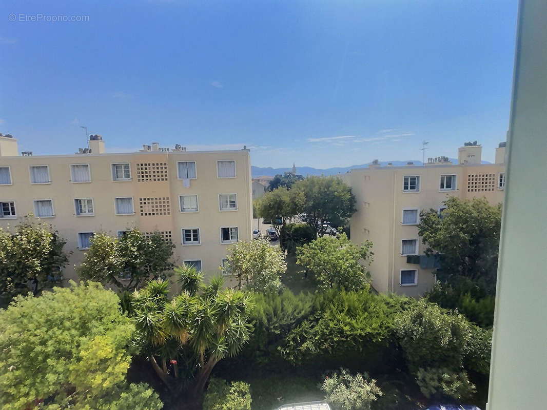 Appartement à MARSEILLE-12E