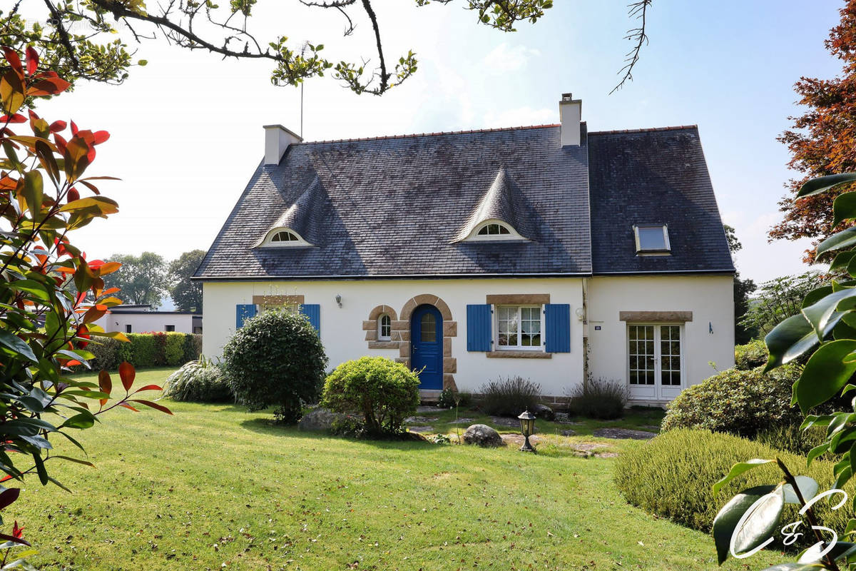 Maison à PLOGASTEL-SAINT-GERMAIN