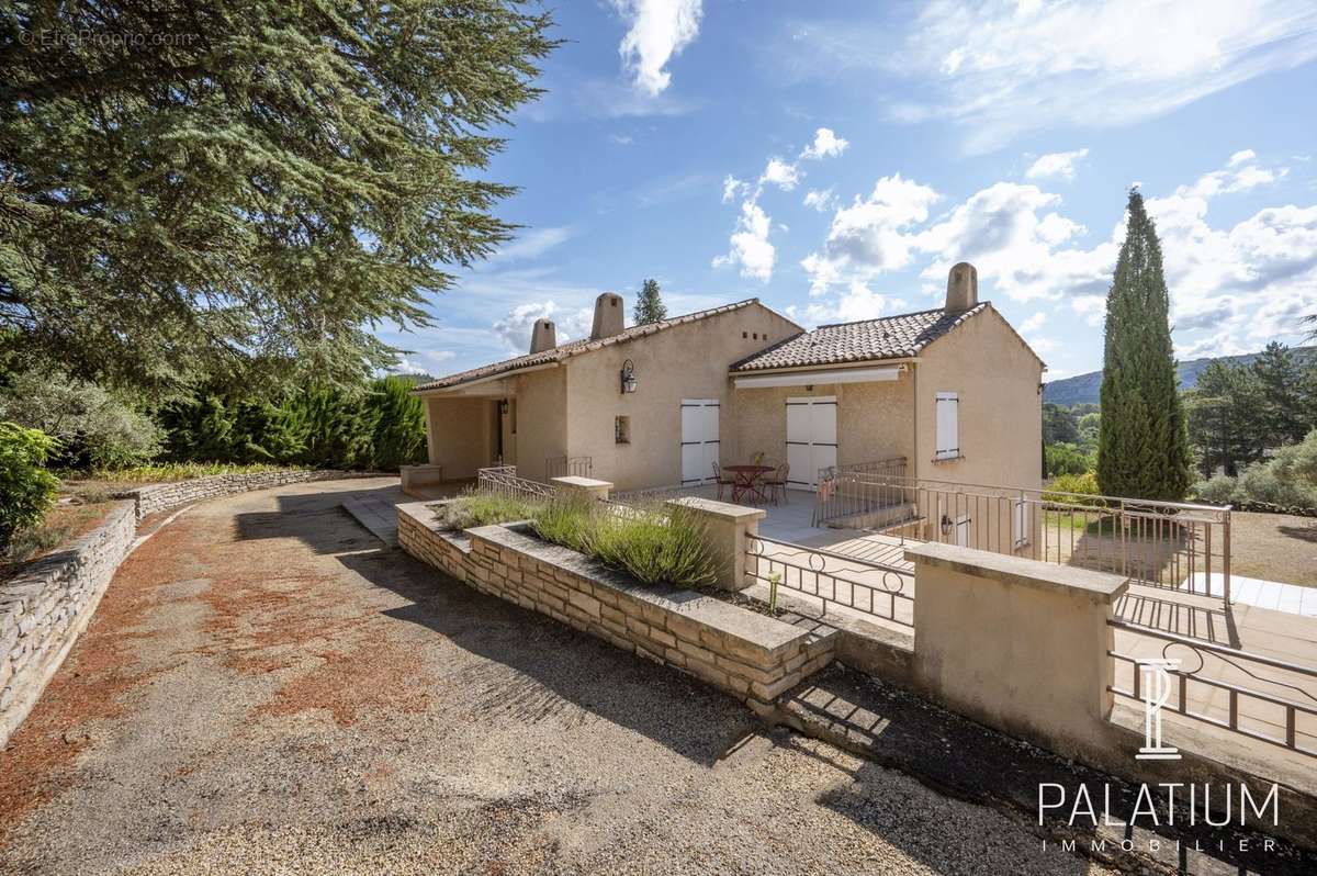 Maison à GREOUX-LES-BAINS