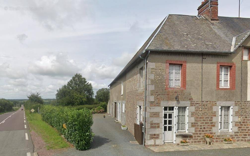 Maison à CERISY-LA-SALLE