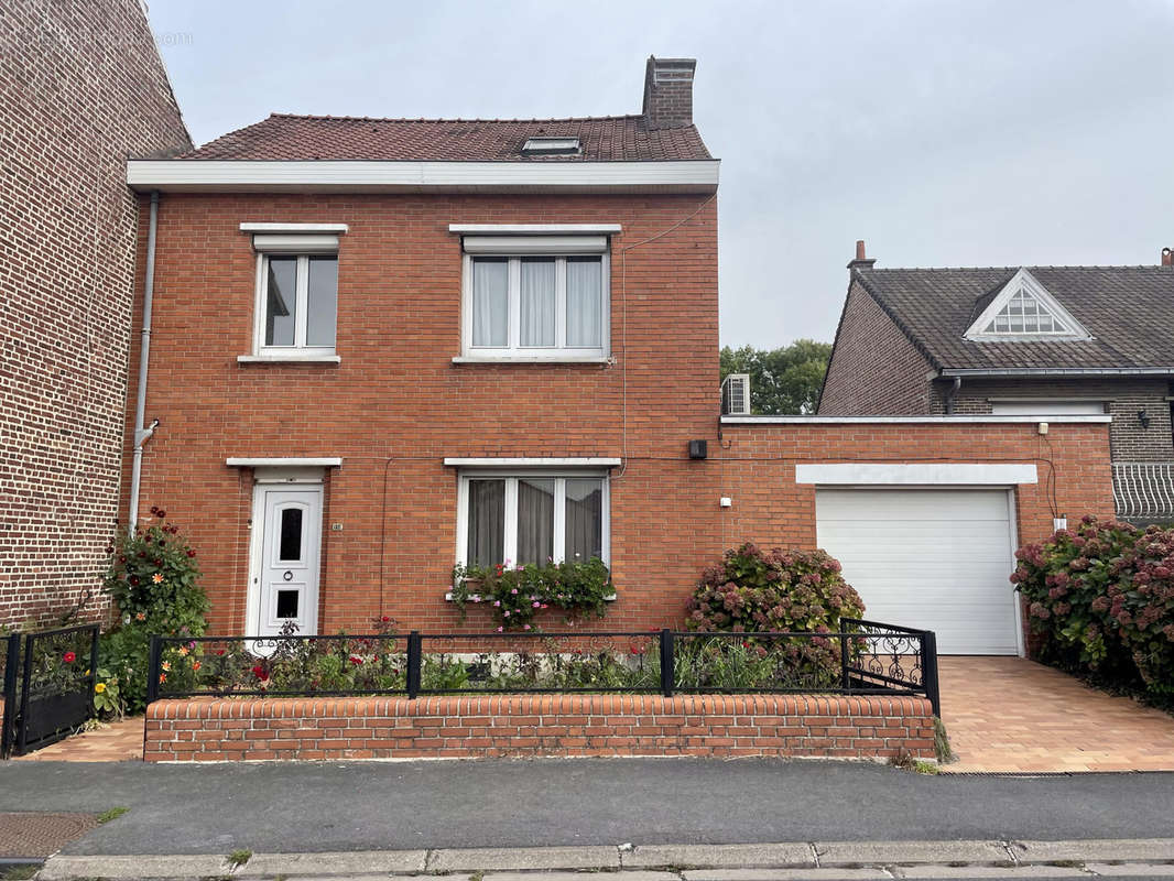 Maison à LAMBRES-LEZ-DOUAI