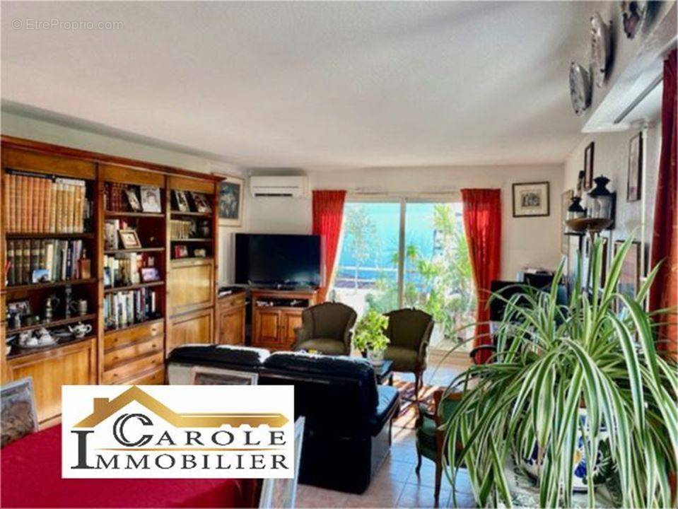 Appartement à MANDELIEU-LA-NAPOULE