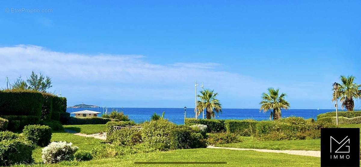 Appartement à SIX-FOURS-LES-PLAGES