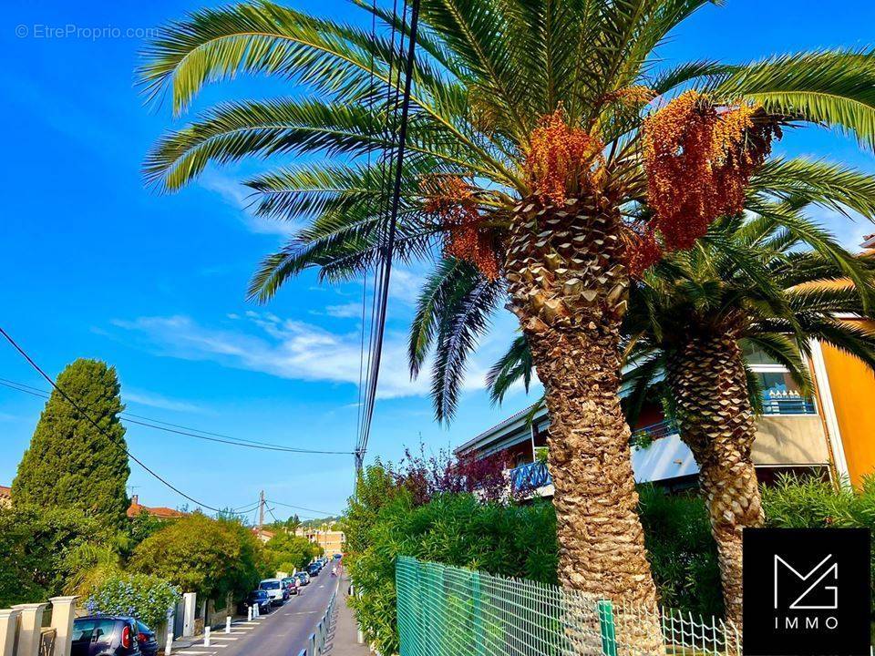 Appartement à SIX-FOURS-LES-PLAGES