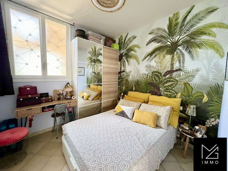 Appartement à SIX-FOURS-LES-PLAGES